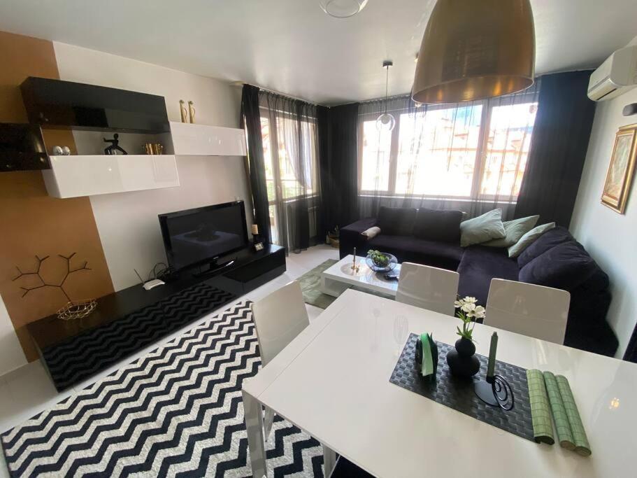 Lovely 1-Bedroom Apartament With Free Parking София Экстерьер фото