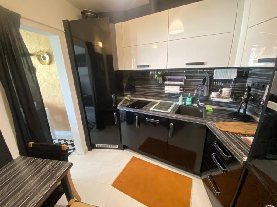 Lovely 1-Bedroom Apartament With Free Parking София Экстерьер фото